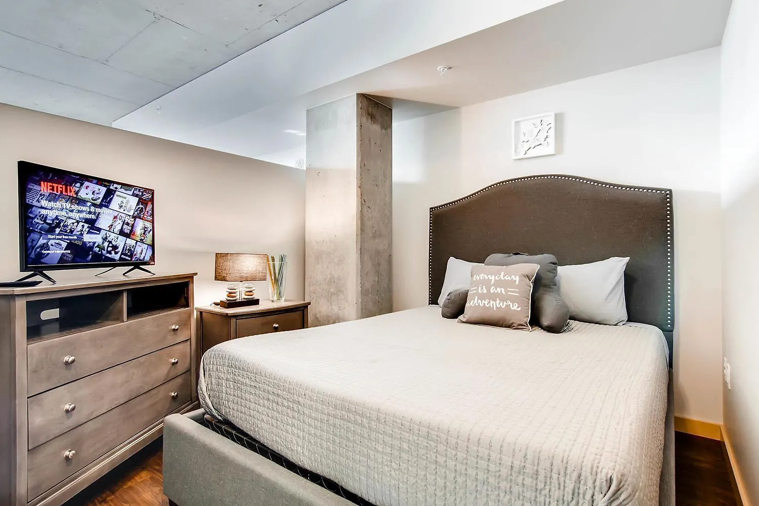 Speechless In Seattle - #1 Location - 2Br - Free Parking - Vr1 Apartment 0*,  United States