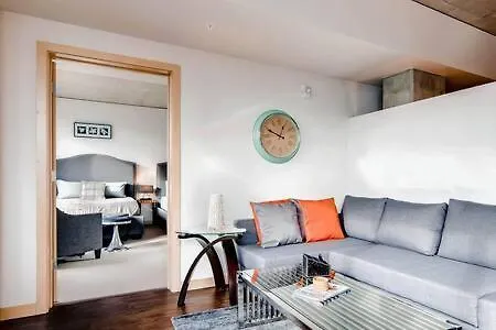 Speechless In Seattle - #1 Location - 2Br - Free Parking - Vr1 Apartment