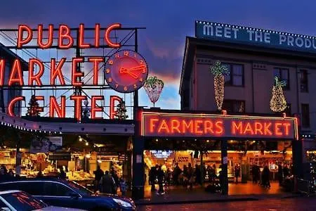 Speechless In Seattle - #1 Location - 2Br - Free Parking - Vr1 Apartment 0*,  United States